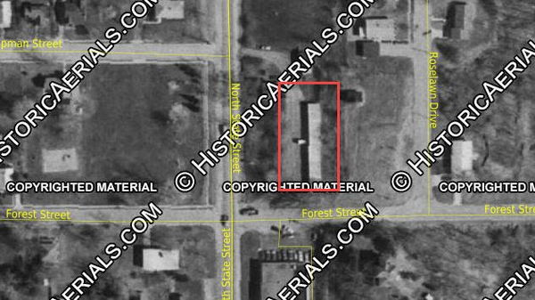 Vans Motel (Eagles Nest Apartments) - 1975 Aerial (newer photo)